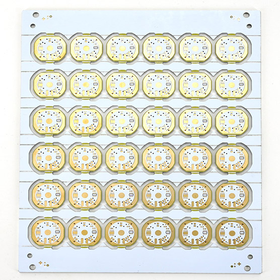 Dlaczego wiele płytek PCB ma kolor zielony?